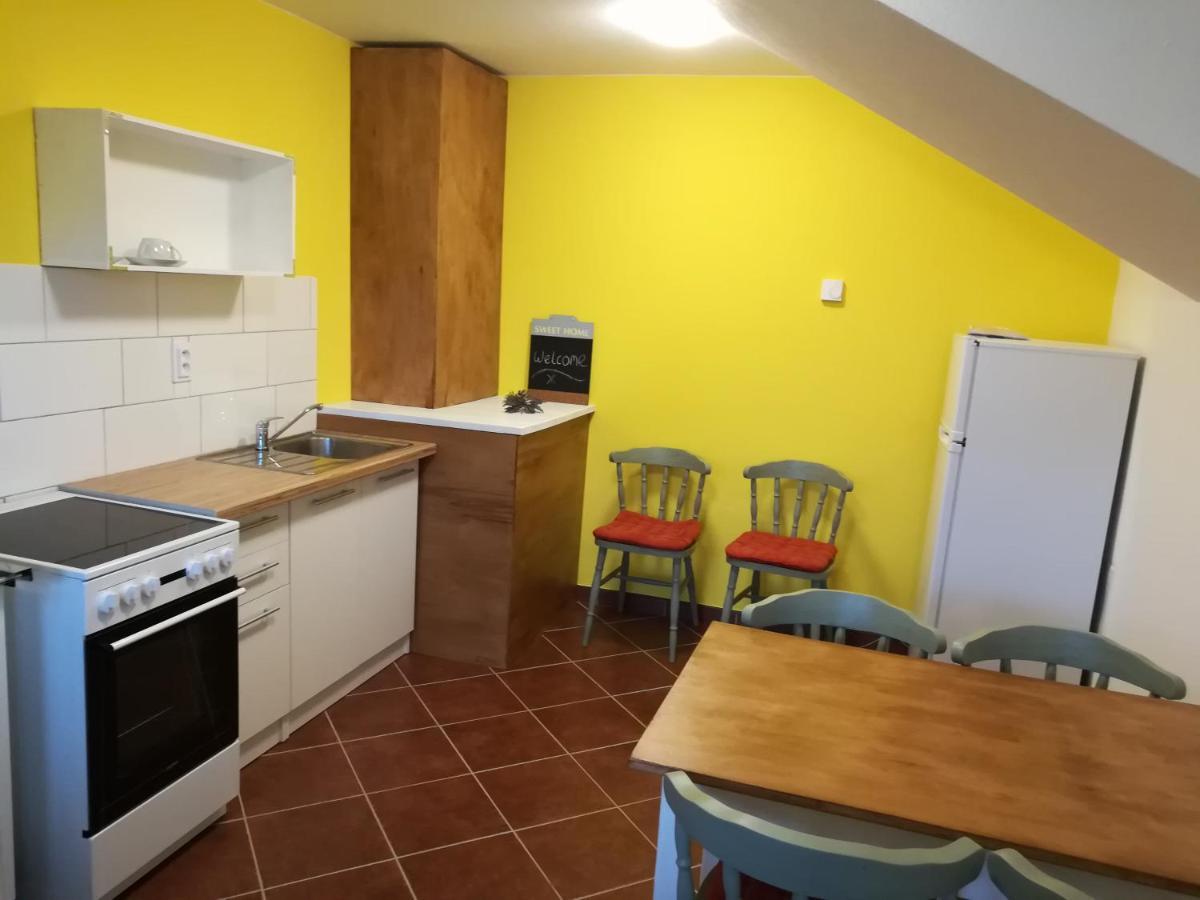 Zlatno 66 Bed & Breakfast Zlaté Moravce Dış mekan fotoğraf