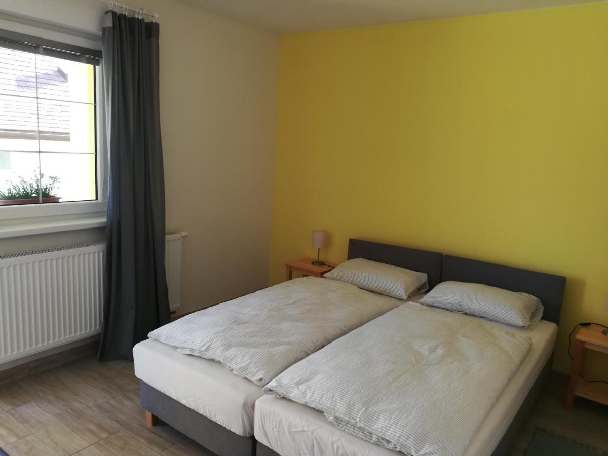 Zlatno 66 Bed & Breakfast Zlaté Moravce Dış mekan fotoğraf