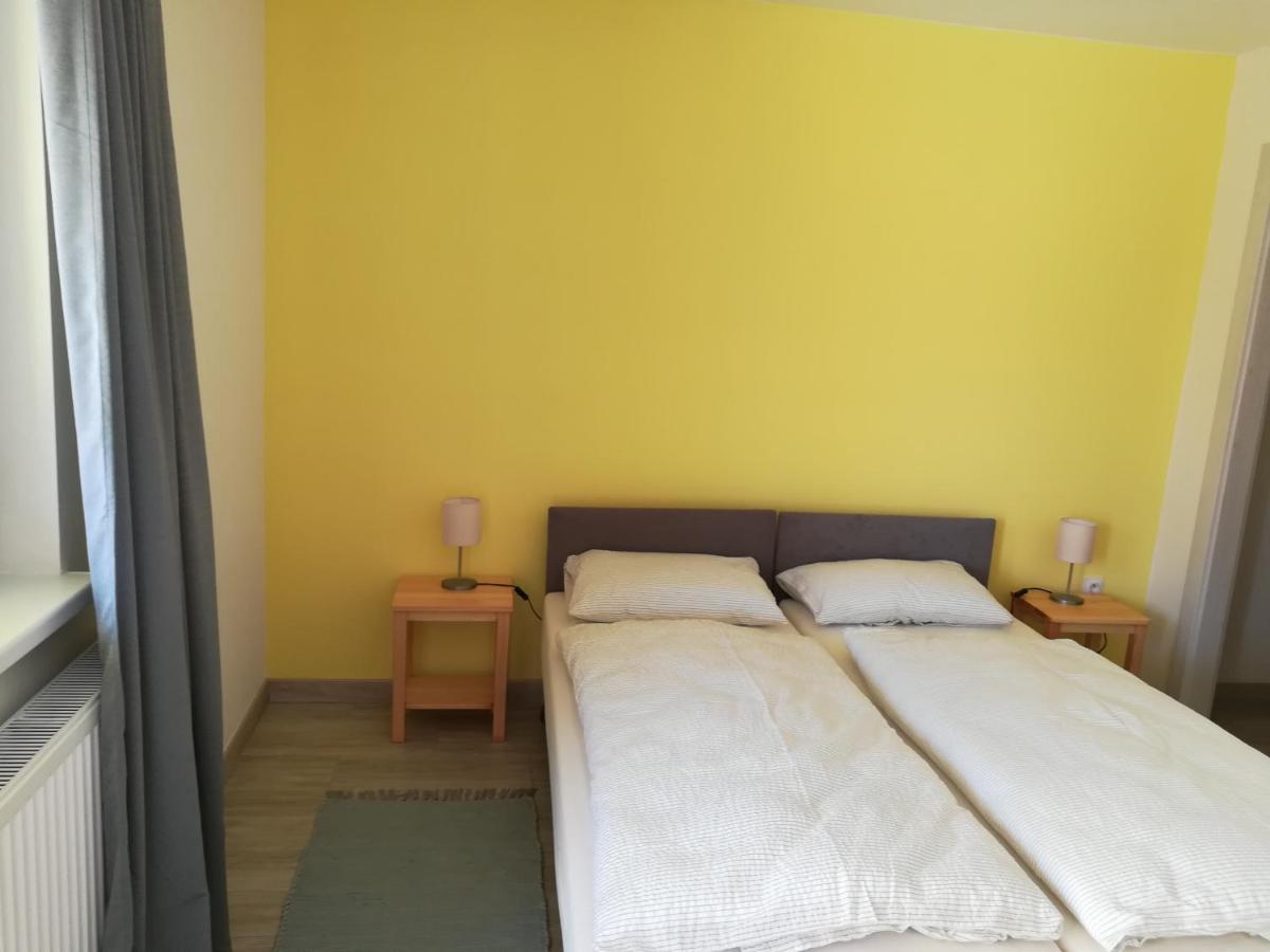 Zlatno 66 Bed & Breakfast Zlaté Moravce Dış mekan fotoğraf